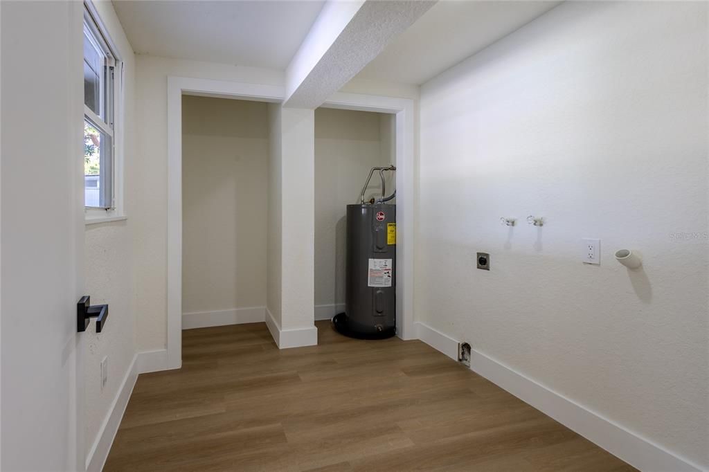 В аренду: $3,350 (5 спален, 2 ванн, 2008 Квадратных фут)