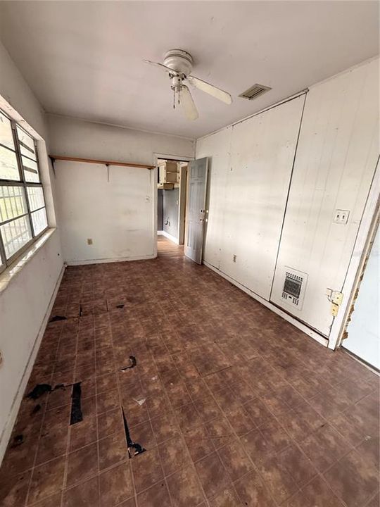 En Venta: $225,000 (3 camas, 2 baños, 1220 Pies cuadrados)