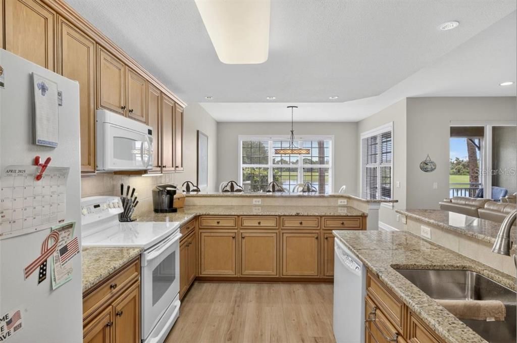 En Venta: $299,900 (3 camas, 2 baños, 2066 Pies cuadrados)