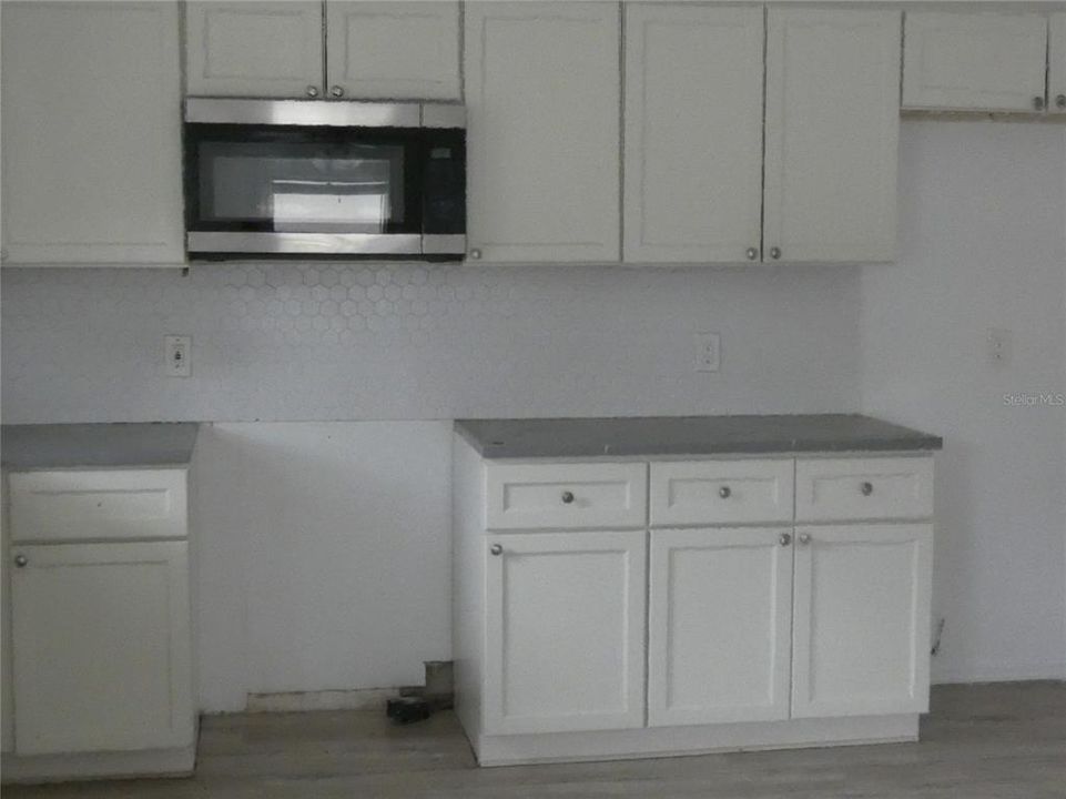 На продажу: $235,000 (3 спален, 2 ванн, 975 Квадратных фут)