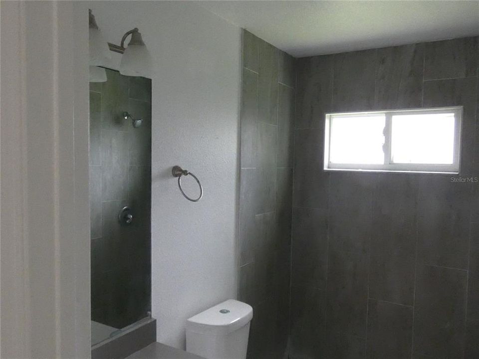 На продажу: $235,000 (3 спален, 2 ванн, 975 Квадратных фут)