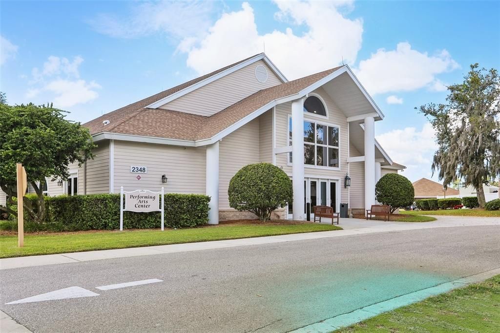 For Sale: $245,000 (2 beds, 2 baths, 1090 Square Feet)