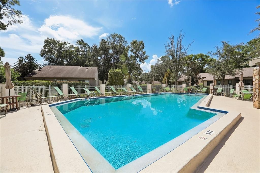 For Sale: $245,000 (2 beds, 2 baths, 1090 Square Feet)