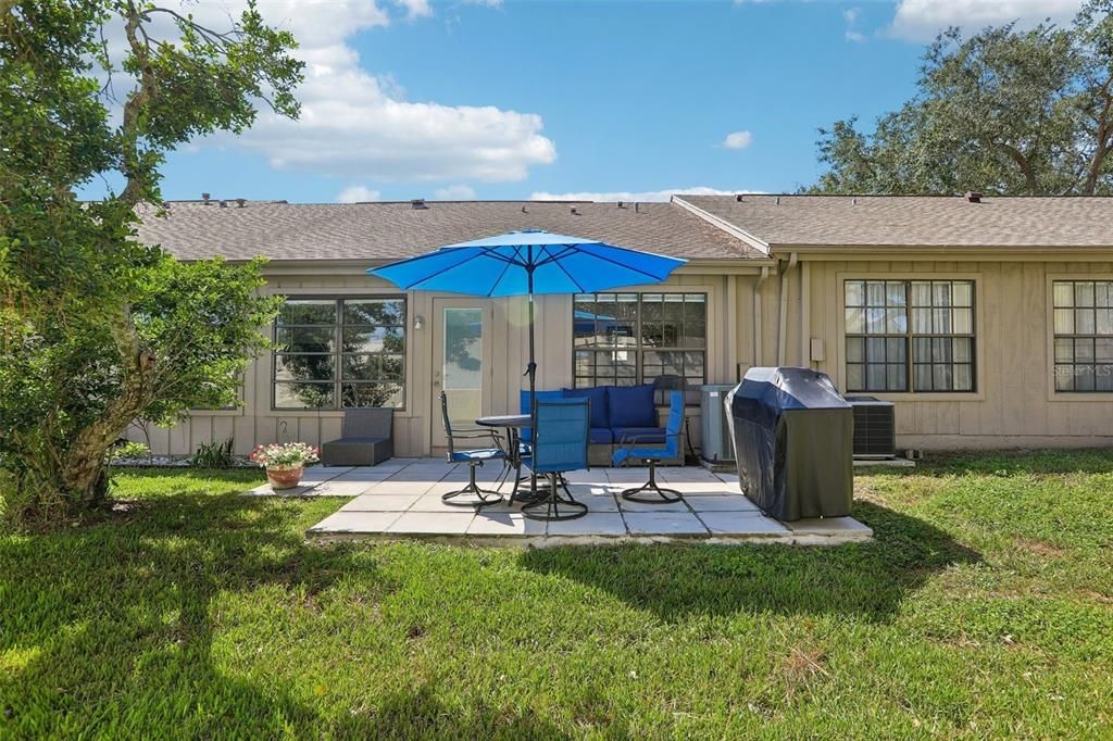 For Sale: $245,000 (2 beds, 2 baths, 1090 Square Feet)