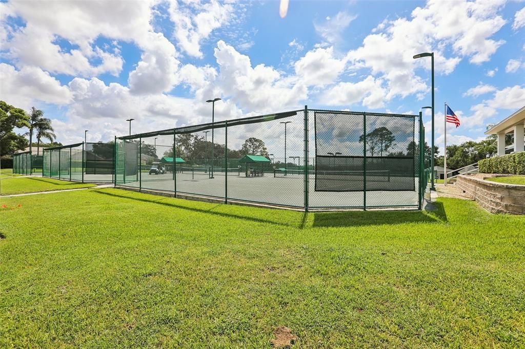 For Sale: $245,000 (2 beds, 2 baths, 1090 Square Feet)