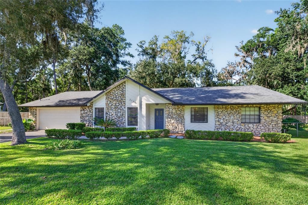 For Sale: $395,000 (3 beds, 2 baths, 1867 Square Feet)