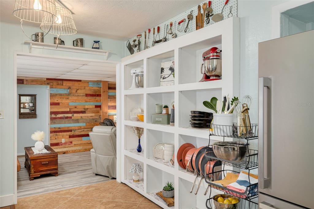 For Sale: $475,000 (4 beds, 2 baths, 1490 Square Feet)