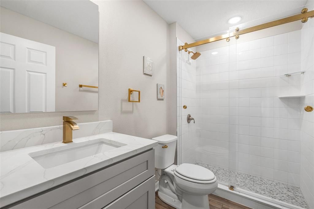 For Sale: $465,000 (5 beds, 3 baths, 2453 Square Feet)