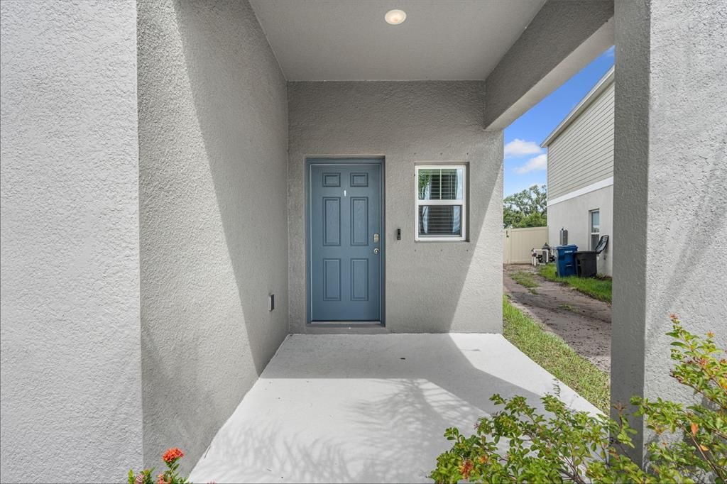 For Sale: $465,000 (5 beds, 3 baths, 2453 Square Feet)