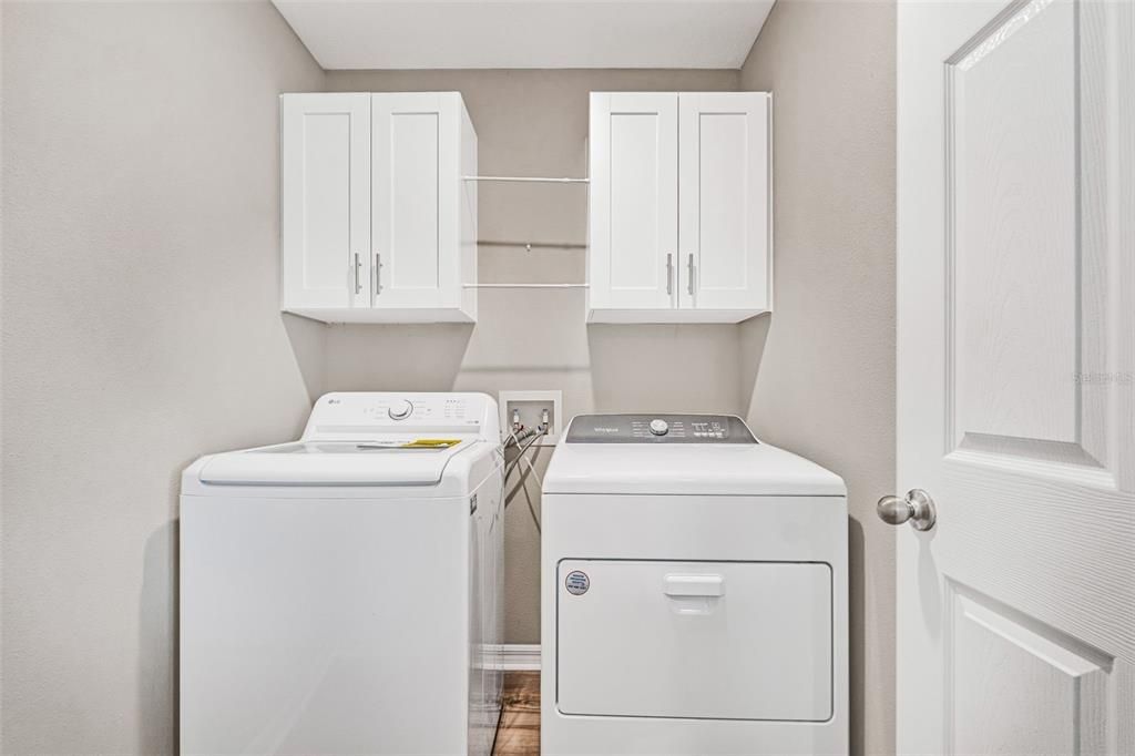 For Sale: $465,000 (5 beds, 3 baths, 2453 Square Feet)