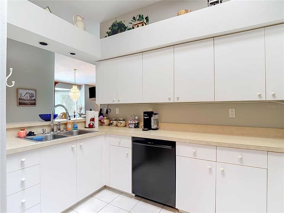 En Venta: $234,500 (2 camas, 2 baños, 1292 Pies cuadrados)