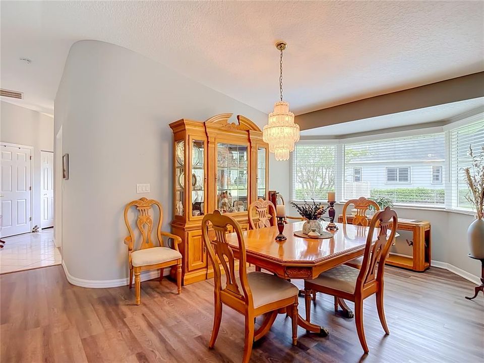 En Venta: $234,500 (2 camas, 2 baños, 1292 Pies cuadrados)