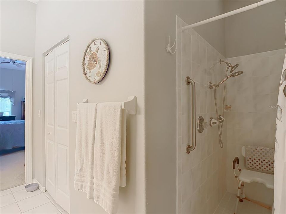 En Venta: $234,500 (2 camas, 2 baños, 1292 Pies cuadrados)
