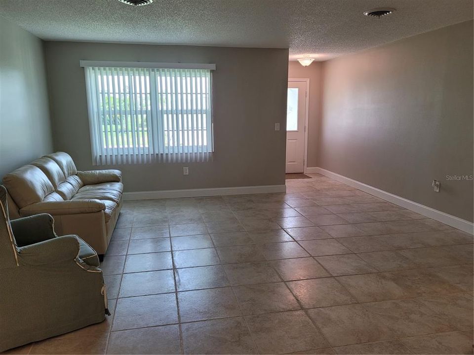 En Venta: $240,000 (2 camas, 2 baños, 1438 Pies cuadrados)