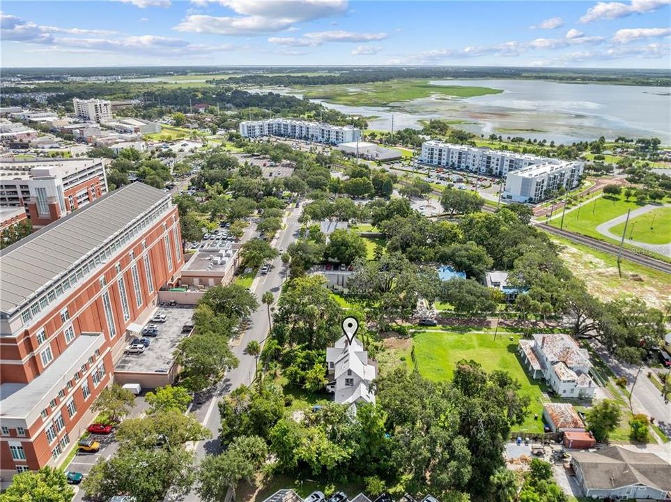 На продажу: $699,000 (4 спален, 3 ванн, 4156 Квадратных фут)