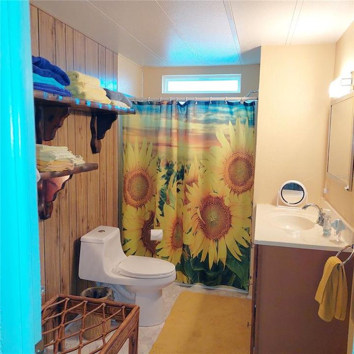 For Sale: $310,000 (2 beds, 2 baths, 1368 Square Feet)