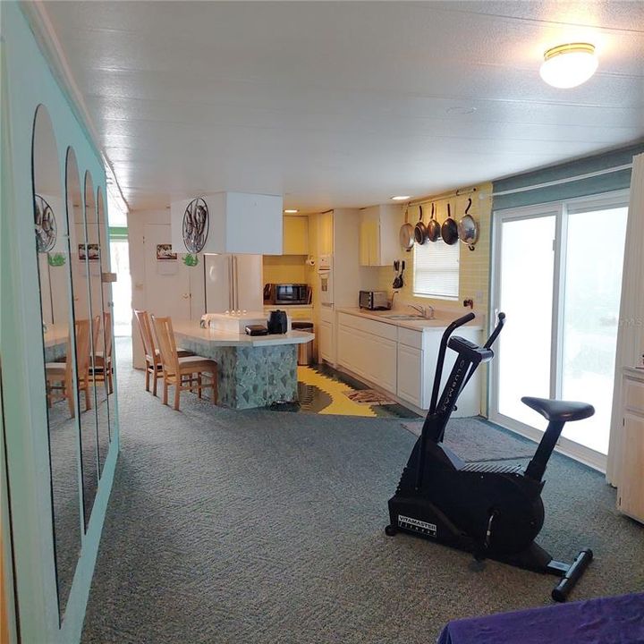 For Sale: $310,000 (2 beds, 2 baths, 1368 Square Feet)