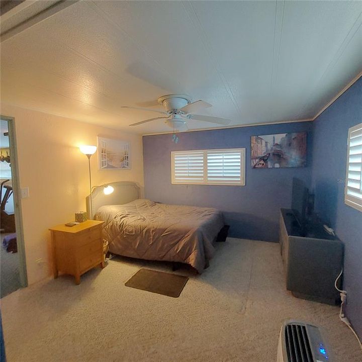 For Sale: $310,000 (2 beds, 2 baths, 1368 Square Feet)