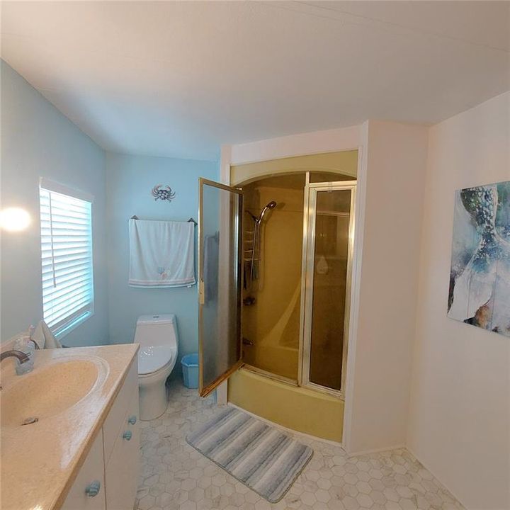 For Sale: $310,000 (2 beds, 2 baths, 1368 Square Feet)