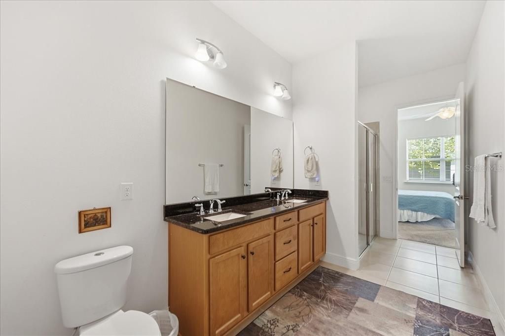 For Sale: $262,500 (2 beds, 2 baths, 1261 Square Feet)