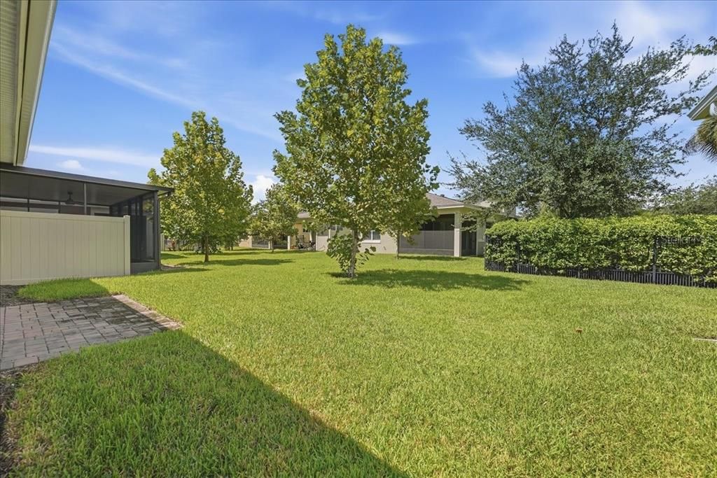 For Sale: $262,500 (2 beds, 2 baths, 1261 Square Feet)