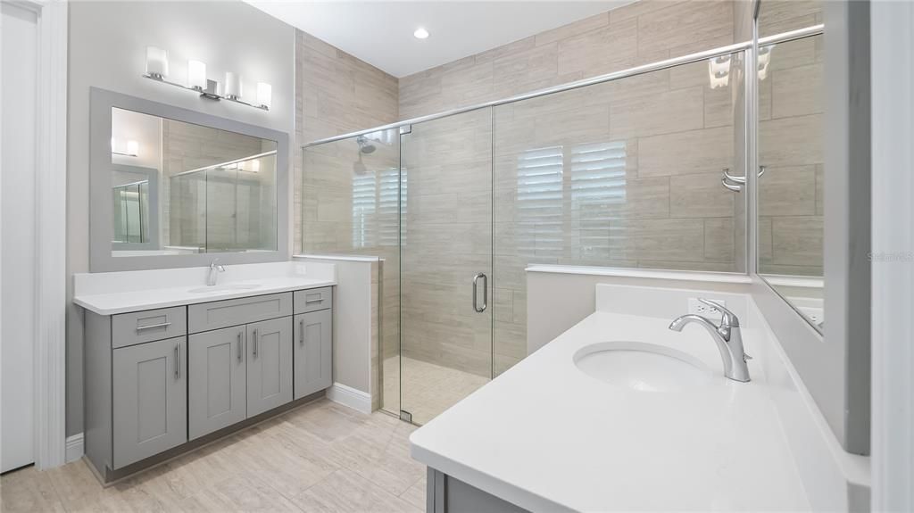 En Venta: $1,199,000 (4 camas, 3 baños, 3022 Pies cuadrados)
