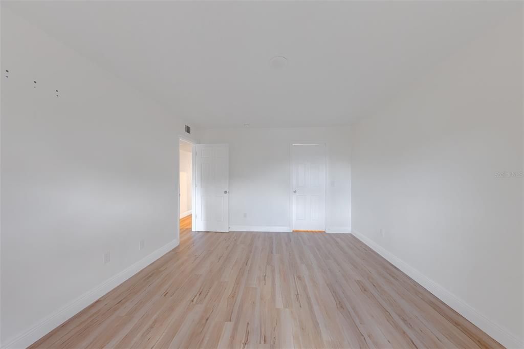 For Rent: $1,500 (2 beds, 1 baths, 960 Square Feet)