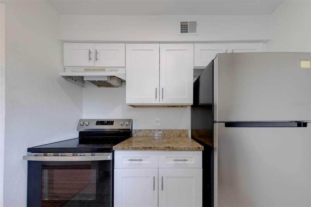 For Rent: $1,500 (2 beds, 1 baths, 960 Square Feet)