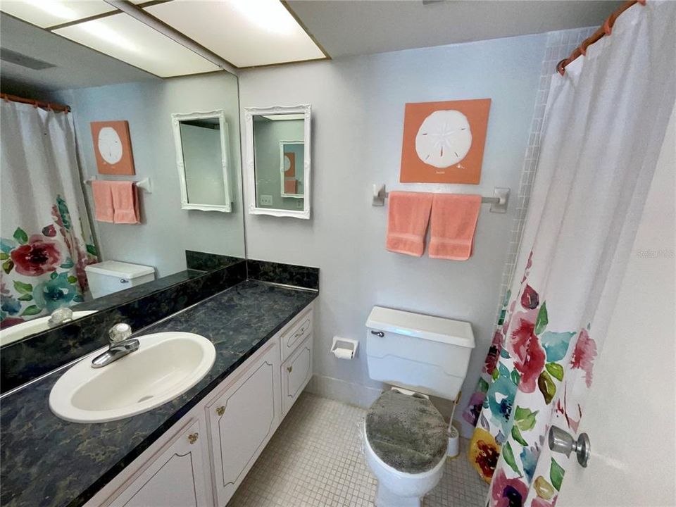 En Venta: $225,000 (2 camas, 2 baños, 970 Pies cuadrados)
