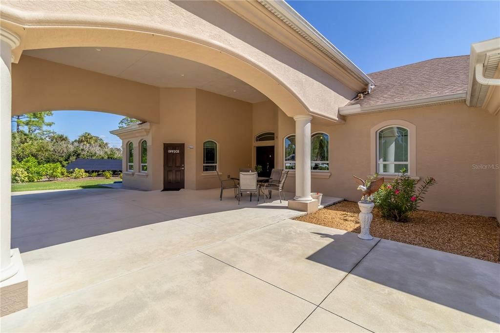 For Sale: $2,900,000 (3 beds, 2 baths, 2522 Square Feet)