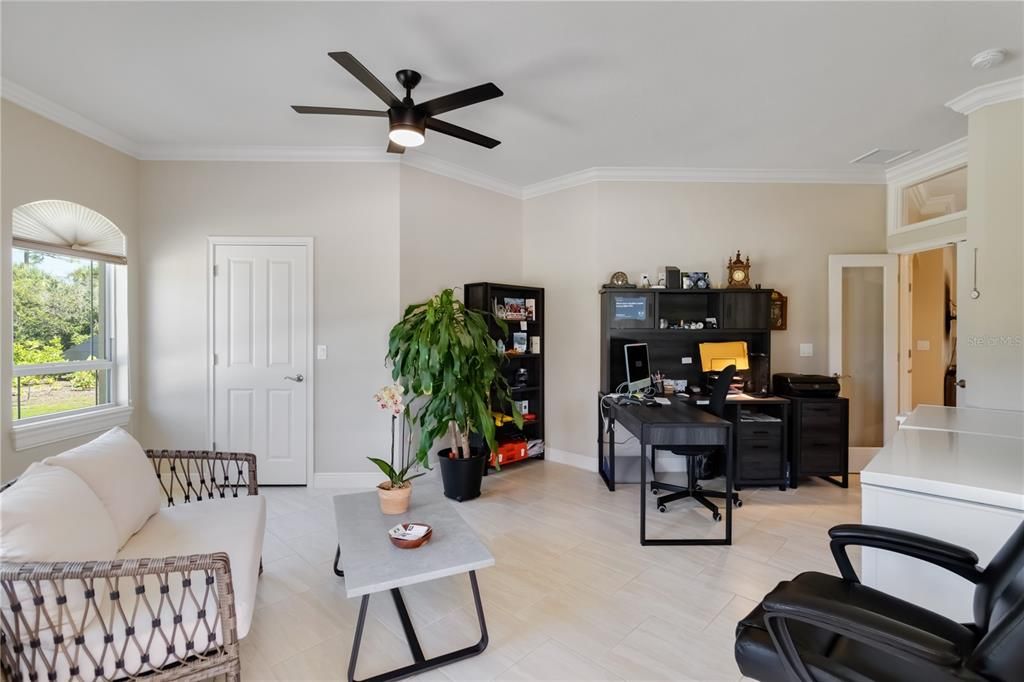 For Sale: $2,900,000 (3 beds, 2 baths, 2522 Square Feet)