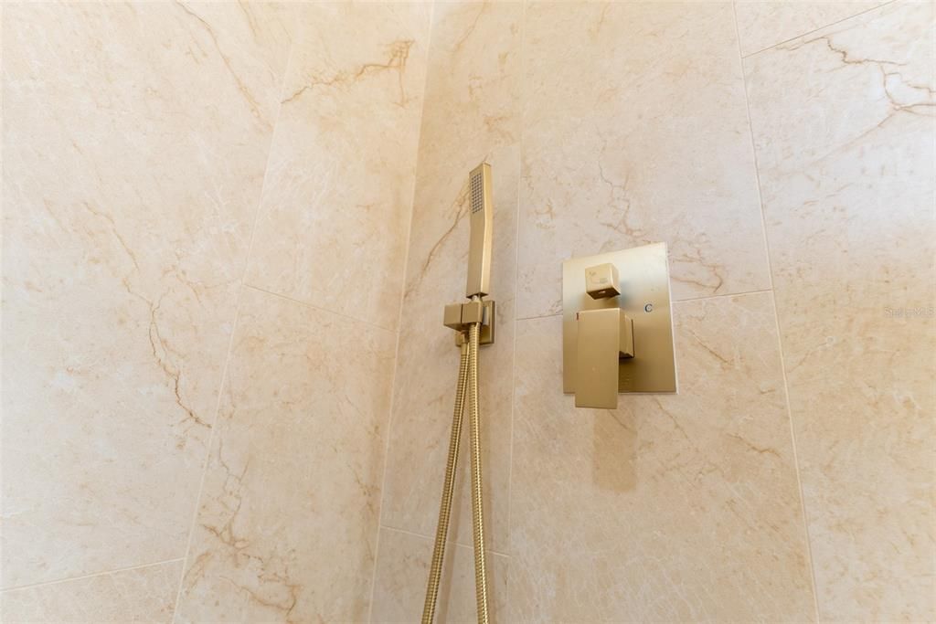 На продажу: $259,500 (3 спален, 2 ванн, 1229 Квадратных фут)