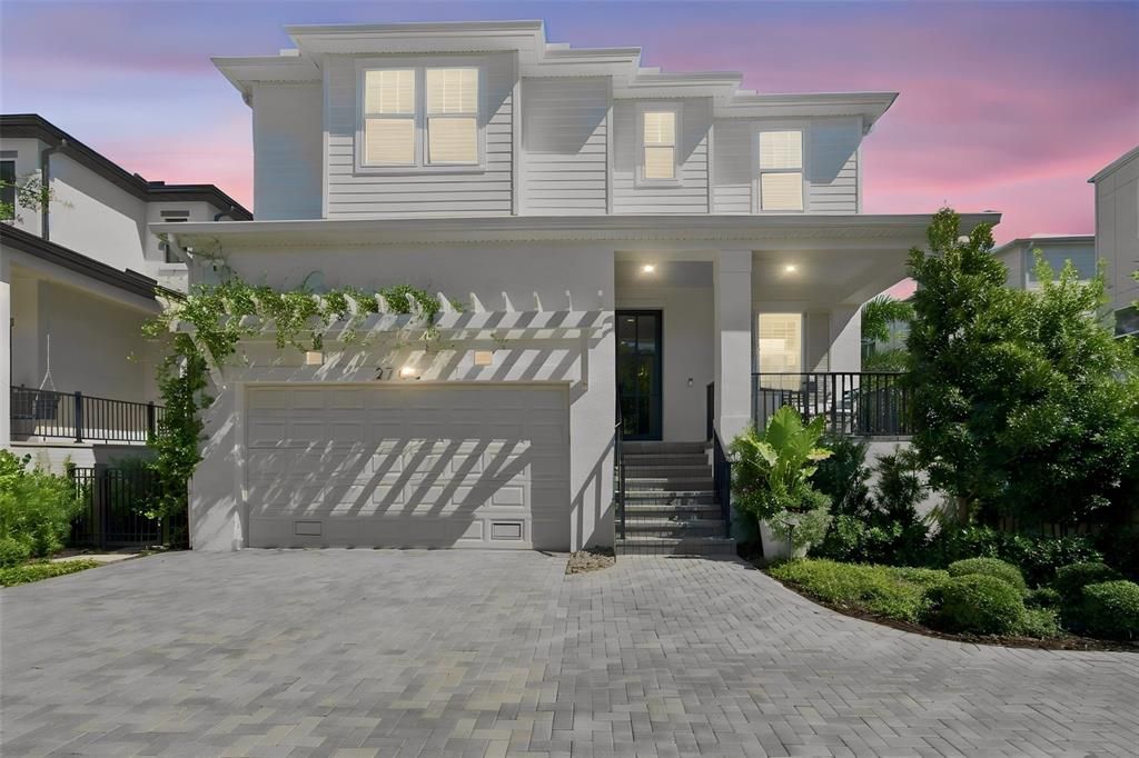For Sale: $1,800,000 (5 beds, 5 baths, 3606 Square Feet)