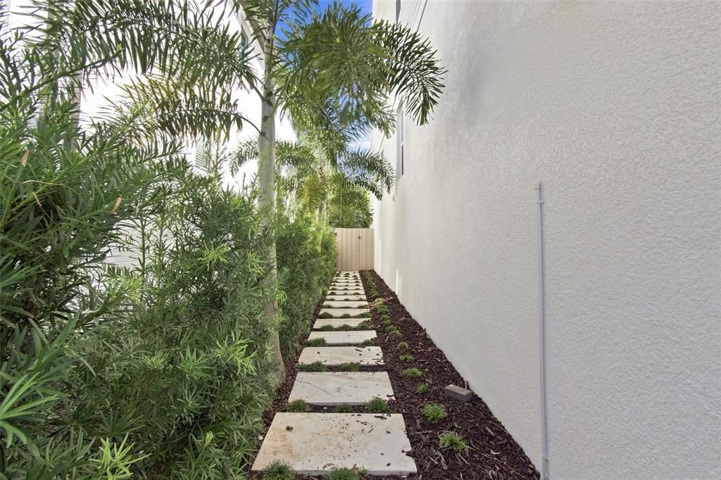 For Sale: $1,800,000 (5 beds, 5 baths, 3606 Square Feet)