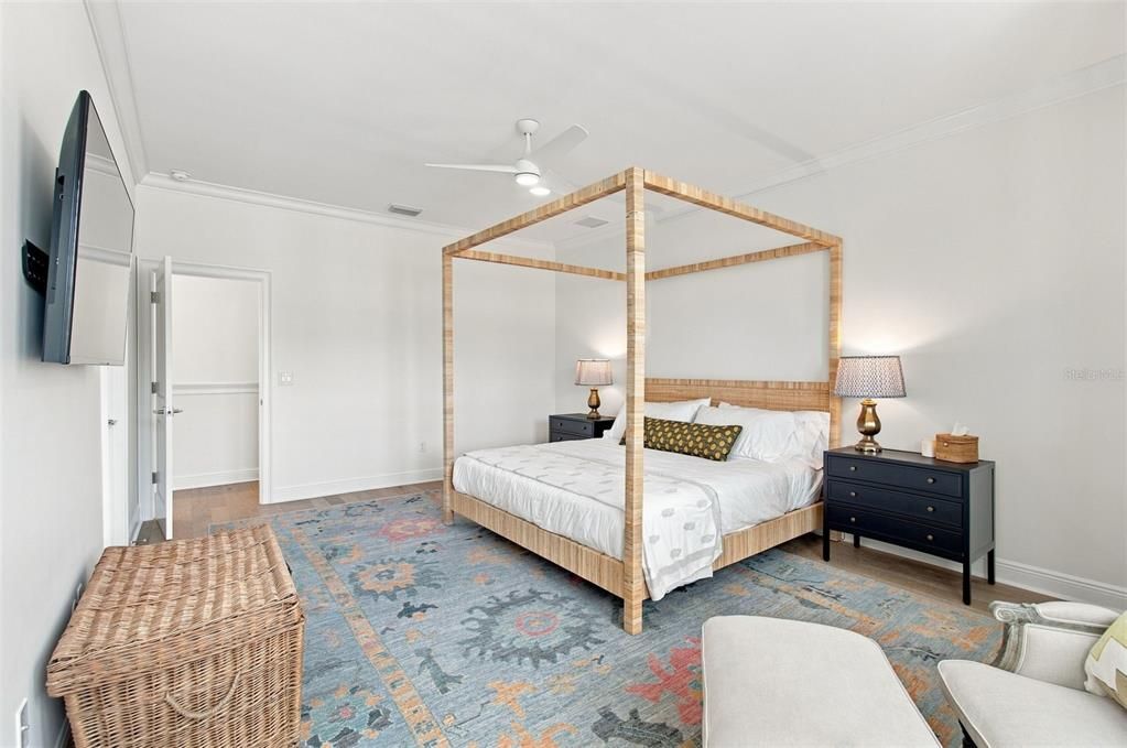 For Sale: $1,800,000 (5 beds, 5 baths, 3606 Square Feet)