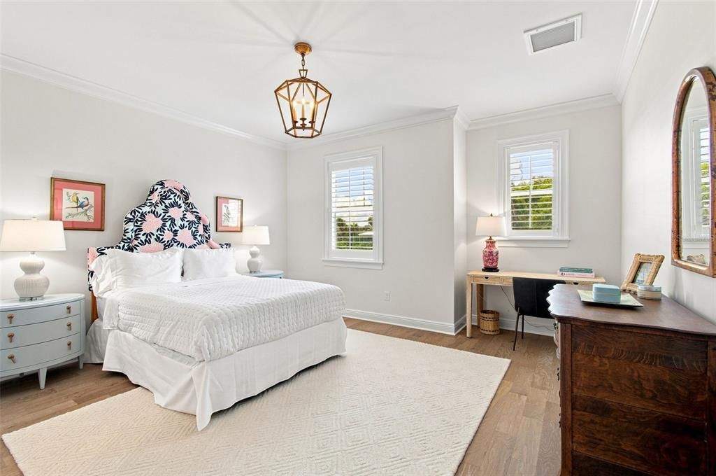 For Sale: $1,800,000 (5 beds, 5 baths, 3606 Square Feet)