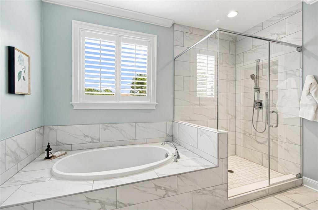 For Sale: $1,800,000 (5 beds, 5 baths, 3606 Square Feet)