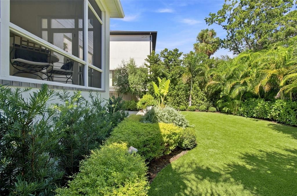 For Sale: $1,800,000 (5 beds, 5 baths, 3606 Square Feet)