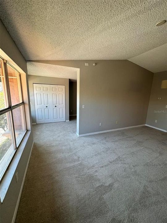 For Rent: $1,200 (1 beds, 1 baths, 597 Square Feet)