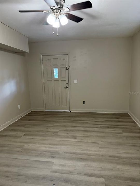 For Rent: $1,860 (4 beds, 2 baths, 1418 Square Feet)