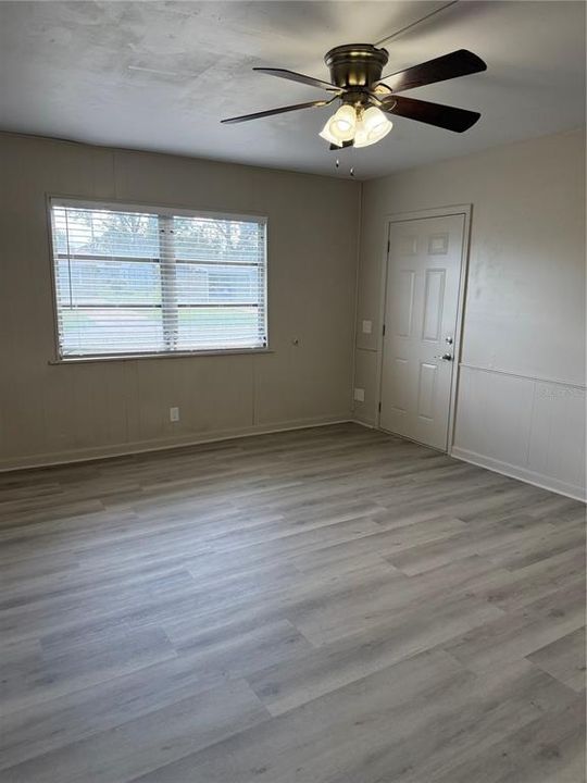 For Rent: $1,860 (4 beds, 2 baths, 1418 Square Feet)