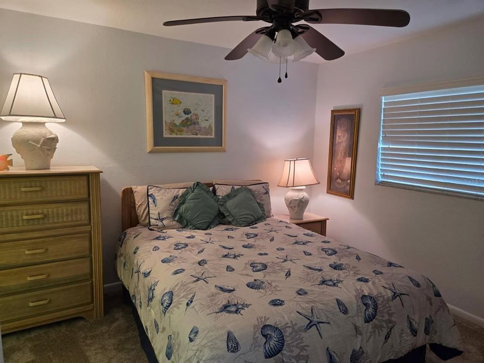 For Sale: $240,000 (2 beds, 2 baths, 1093 Square Feet)