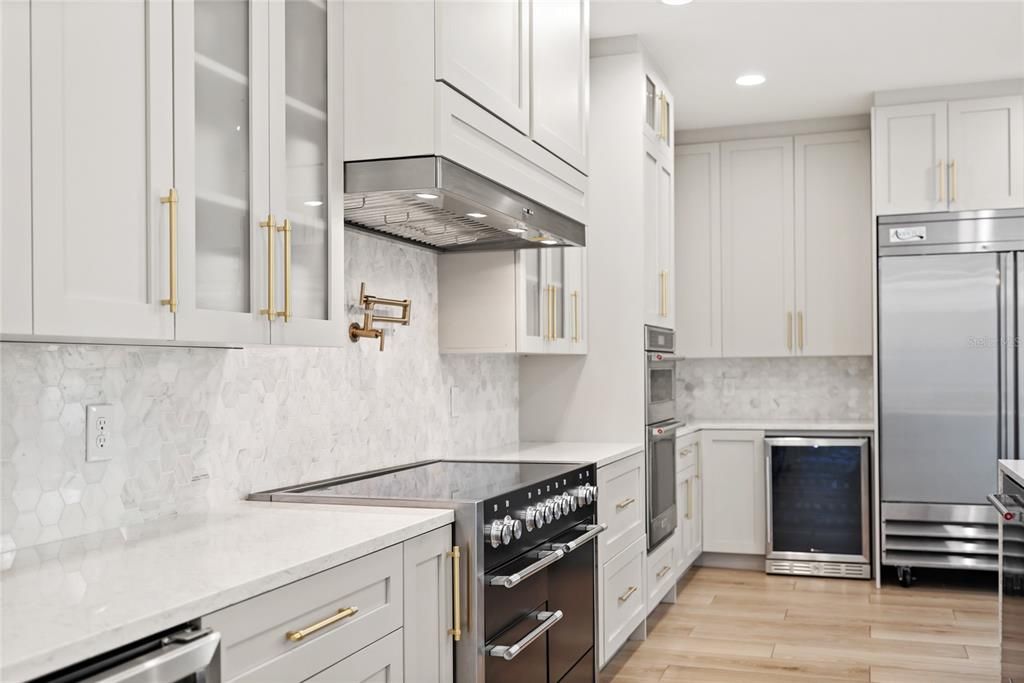 For Sale: $859,000 (5 beds, 3 baths, 3880 Square Feet)