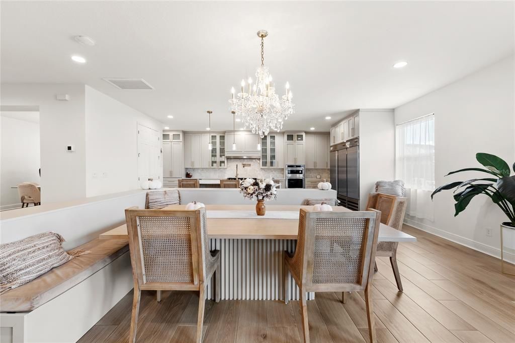 For Sale: $859,000 (5 beds, 3 baths, 3880 Square Feet)