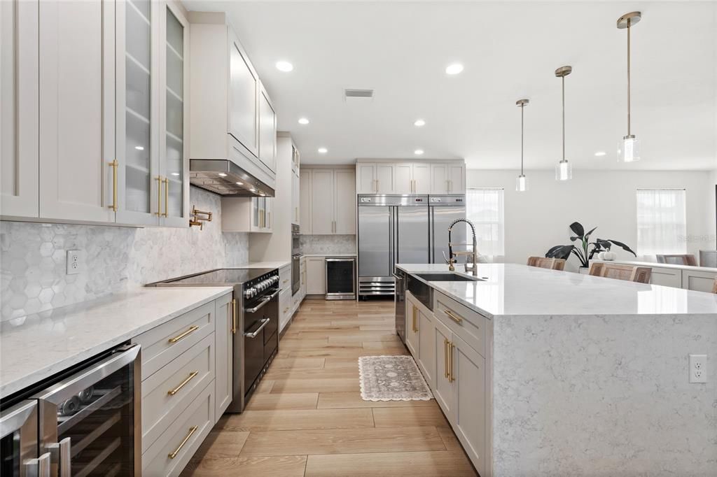 For Sale: $859,000 (5 beds, 3 baths, 3880 Square Feet)