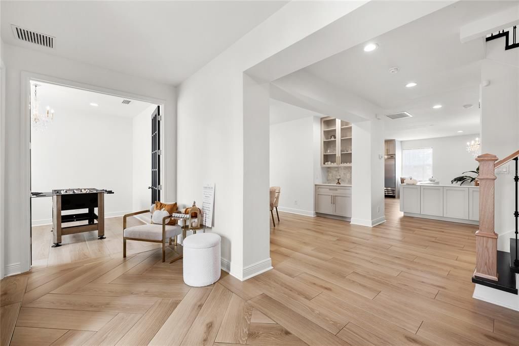 For Sale: $859,000 (5 beds, 3 baths, 3880 Square Feet)