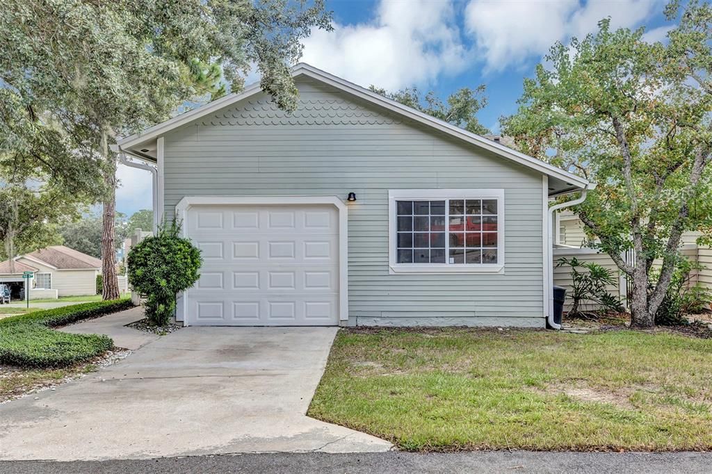 For Sale: $359,900 (3 beds, 2 baths, 1372 Square Feet)