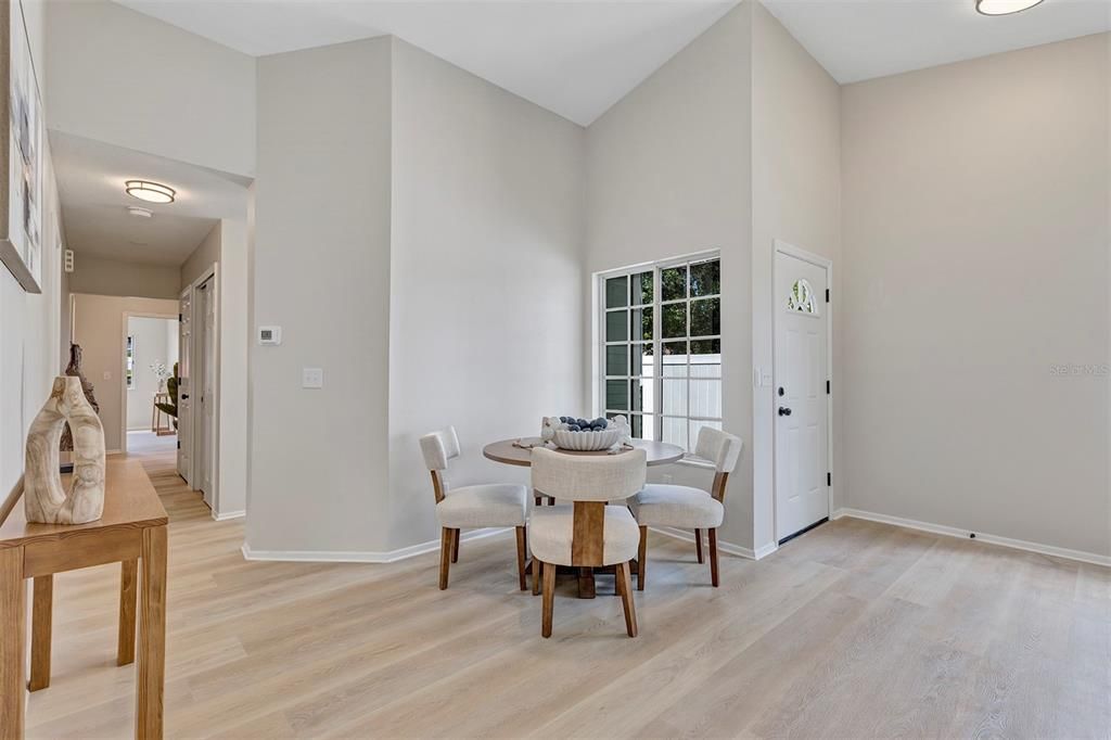 For Sale: $359,900 (3 beds, 2 baths, 1372 Square Feet)
