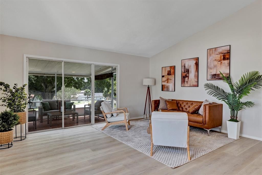 For Sale: $359,900 (3 beds, 2 baths, 1372 Square Feet)