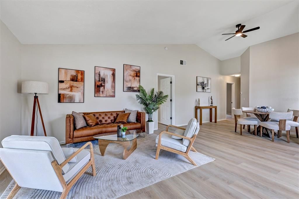 For Sale: $359,900 (3 beds, 2 baths, 1372 Square Feet)
